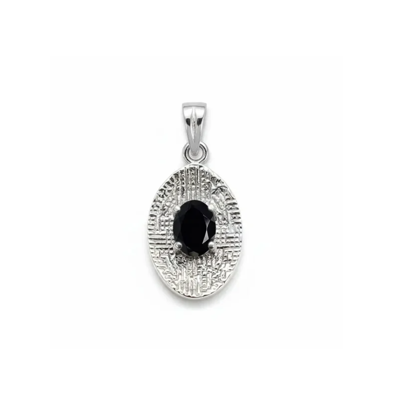 silver pendant with 5x7 mm oval black onyx